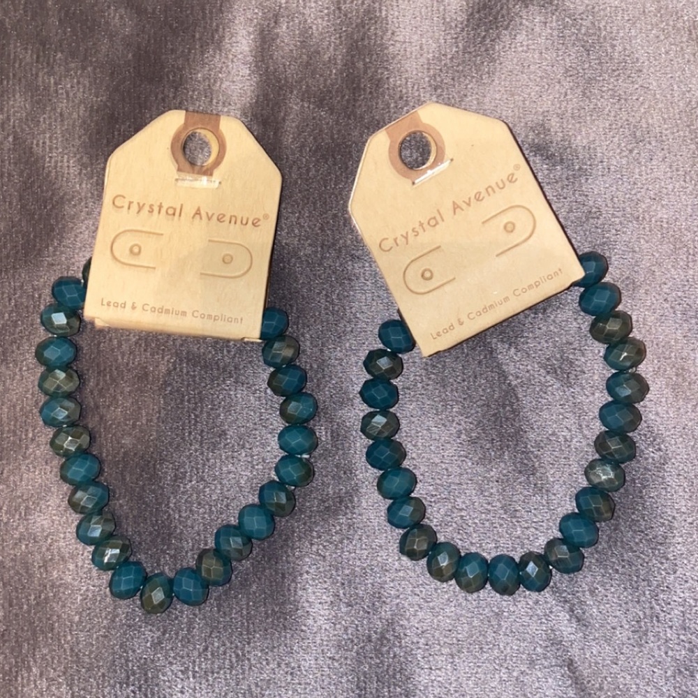 Blue stretch bracelet